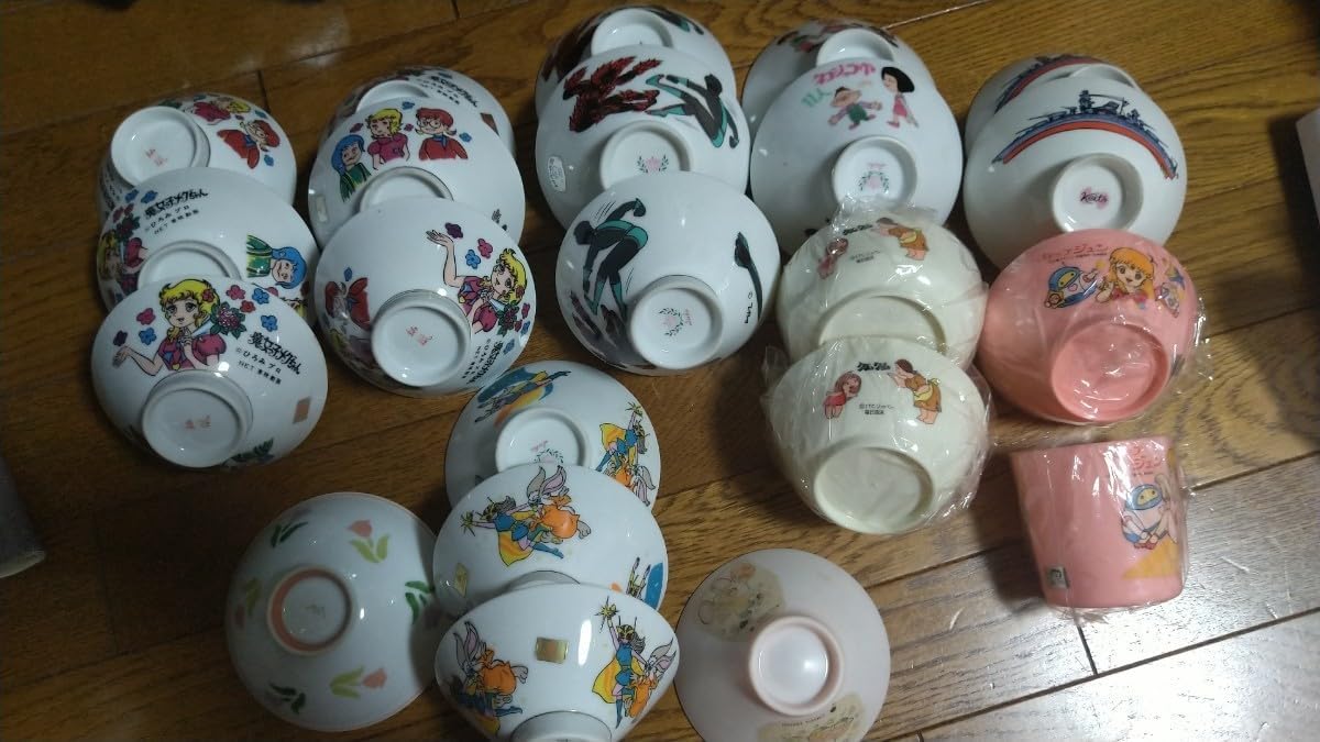 有田焼 6代 佐藤走波 染錦椿紋 飯碗1点